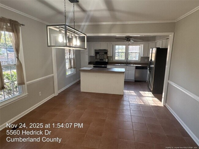 Photo - 5560 Hedrick Dr