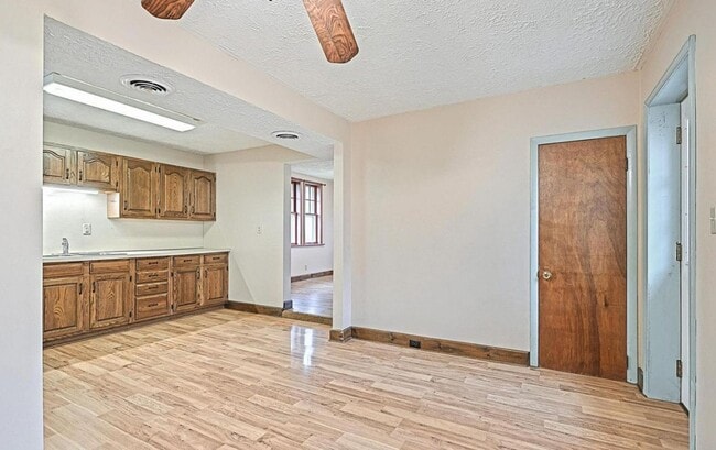 Photo - Beautiful 3 Bedroom, 1.5 Bath in Colonial West York!