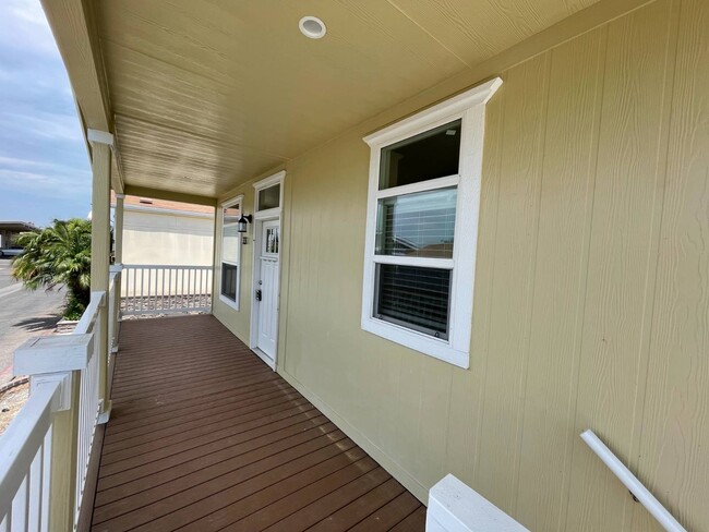 Photo - 33 Magnolia Via