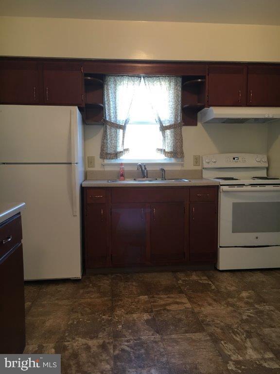 Photo - 3089 Winchester Ave