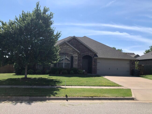 Photo - 337 N Sabine Pass Rd