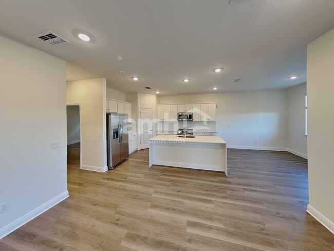 Photo - 6006 Sycamore Pl St