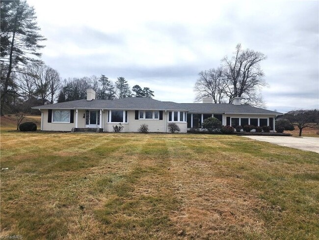 Building Photo - 146 Siloam Rd Rental