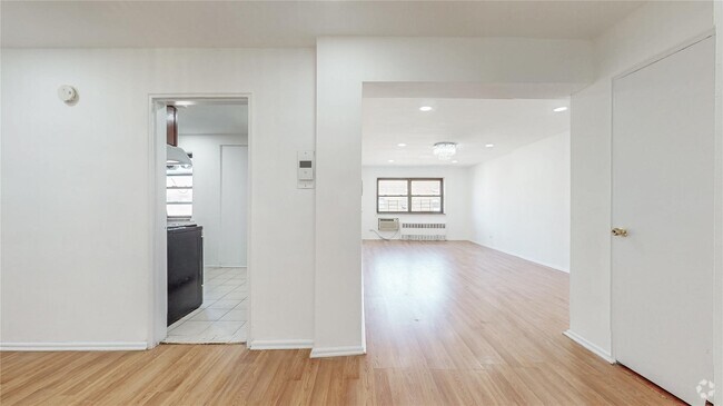 Building Photo - 94-30 60th Ave Unit 6K Rental