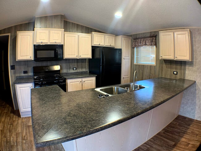 Photo - 4842 SW Topeka Blvd