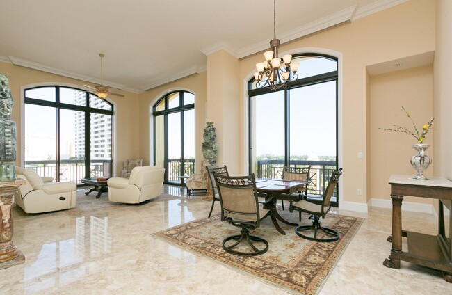 Photo - 701 S Olive Ave Condominio Unidad 414