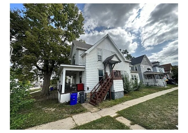 Photo - 1401 Bever Ave SE
