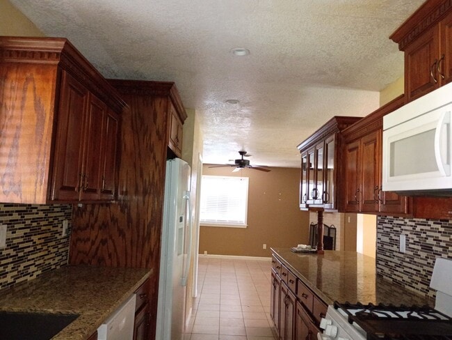 Photo - 1432 Jackellen Ln