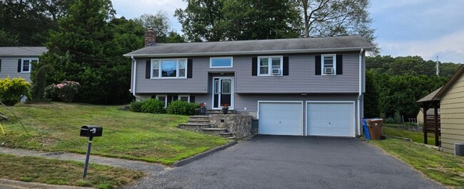 Building Photo - 30 Little Fawn Dr Rental