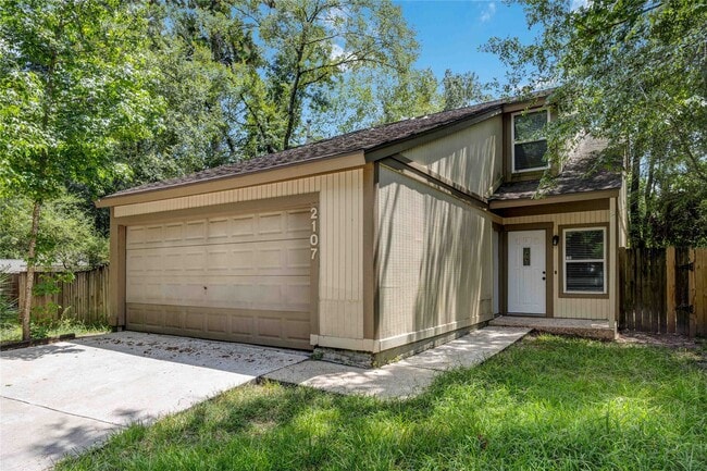 Photo - 2107 N Red Cedar Cir