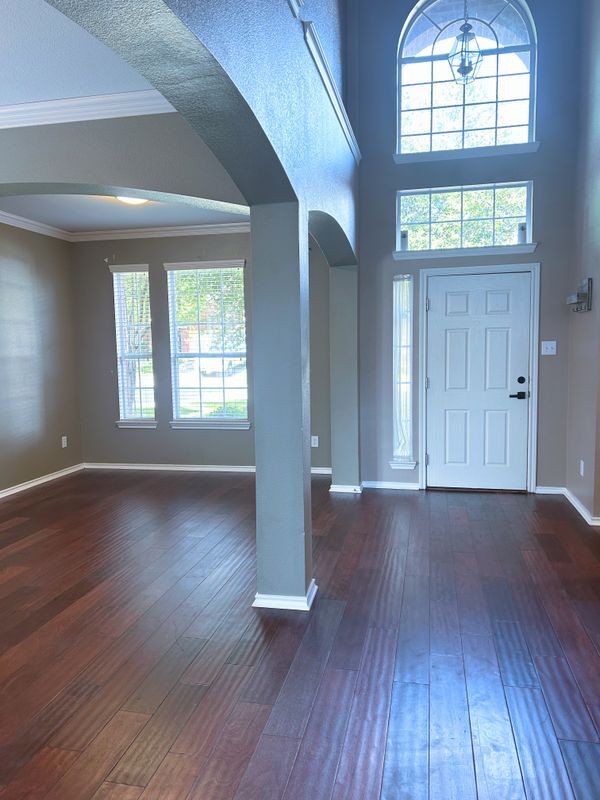 Photo - 753 Bridle Trail