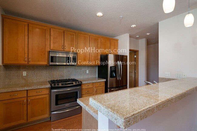 Photo - Gorgeous Two Bedroom Condominium In Berang... Unidad 287 NE 3rd Street - 208