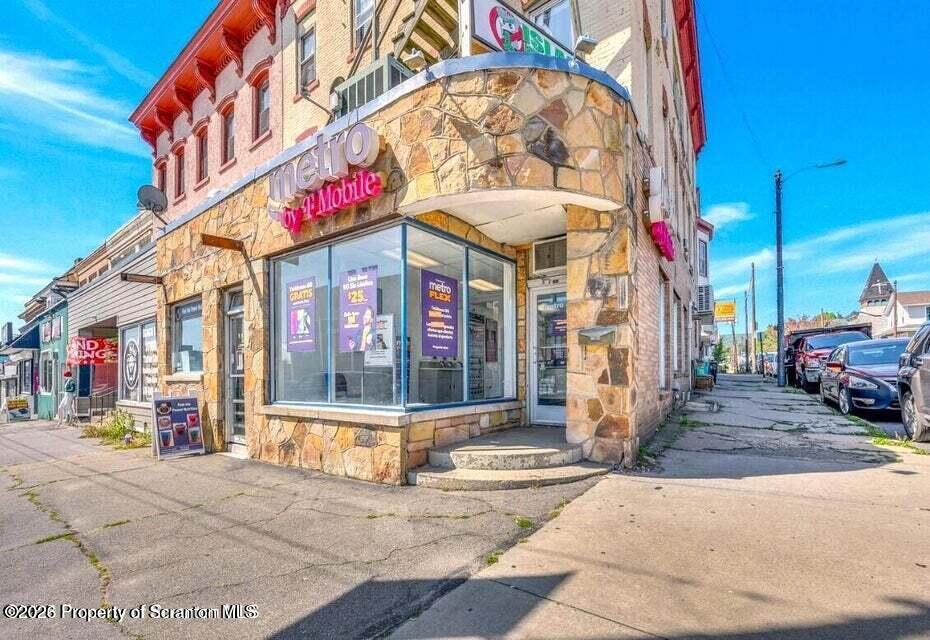 Photo - 1102 Jackson St