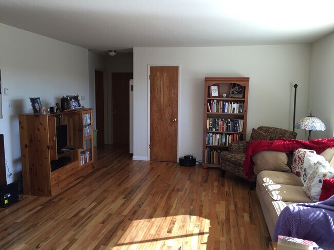 Photo - 1421 Liberty St Unit 6