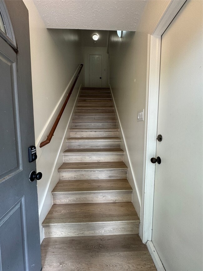 Photo - 2406 Elmen St Unit 3
