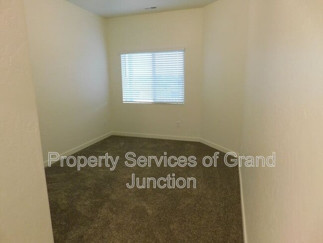 Photo - 662 Brookwillow Dr Unit 7