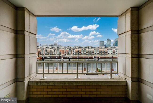 Photo - 100 Harborview Dr