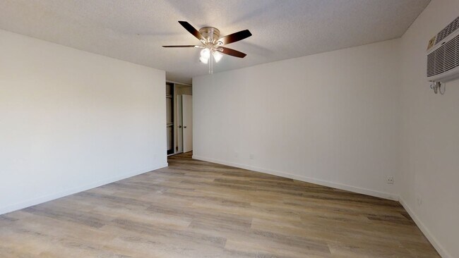 Photo - 3327 Livonia Ave