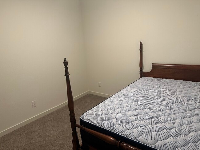 Photo - 707 Canon Rd