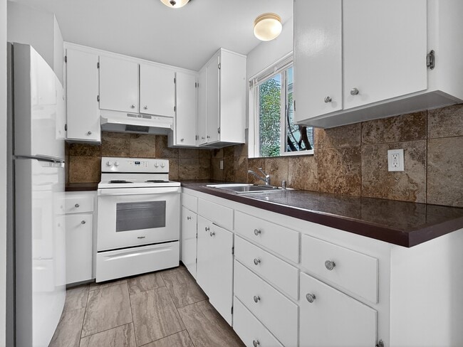 Photo - 9015 9th Ave SW Unit 1
