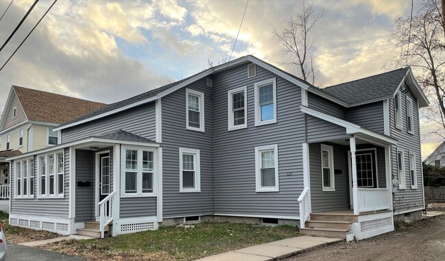 Photo - 123-125 Williams St