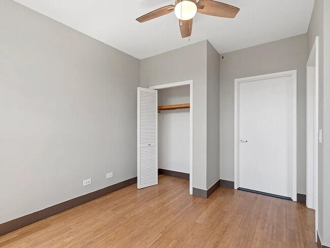 Photo - 5-43 48th Avenue