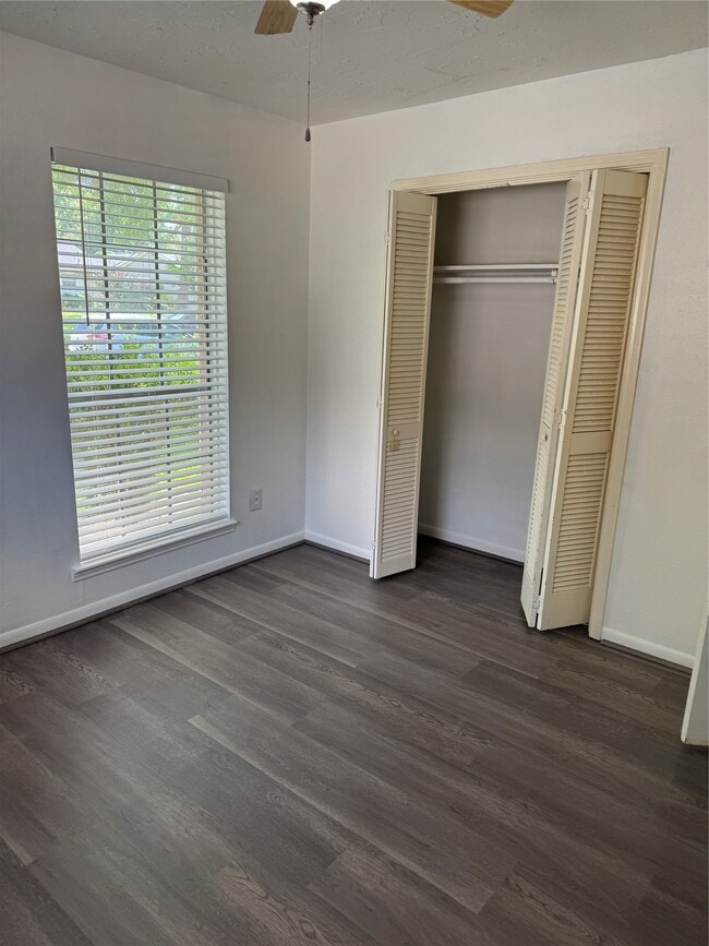 Photo - 9330 Tooley Dr