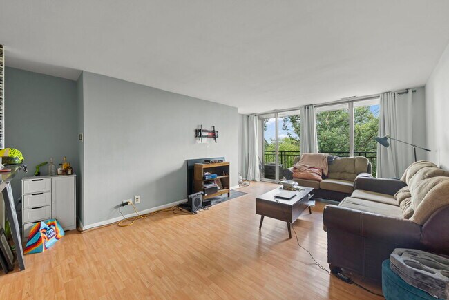 Photo - 5820 Oakwood Dr