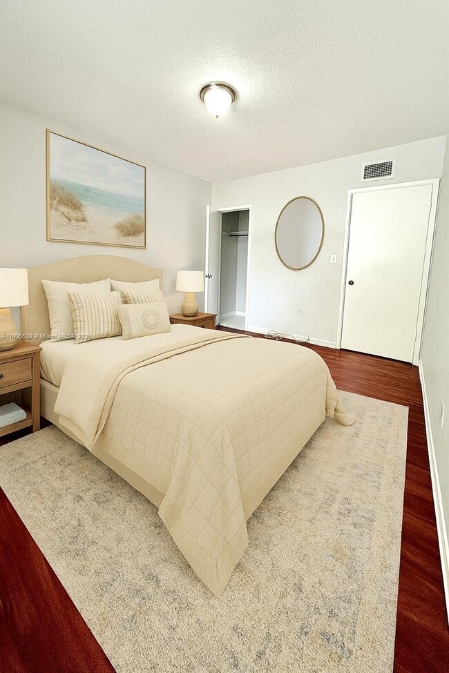 Photo - 3490 SW 9th St Unidad 11B