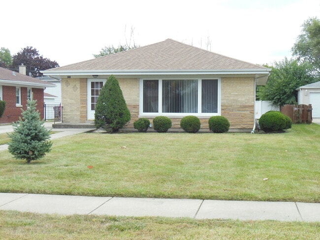 Building Photo - 508 E Butterfield Rd Rental