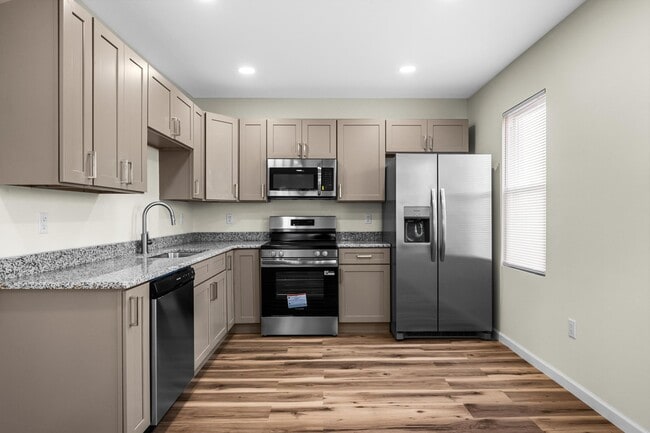 Photo - 346 Bennett St Unidad 1