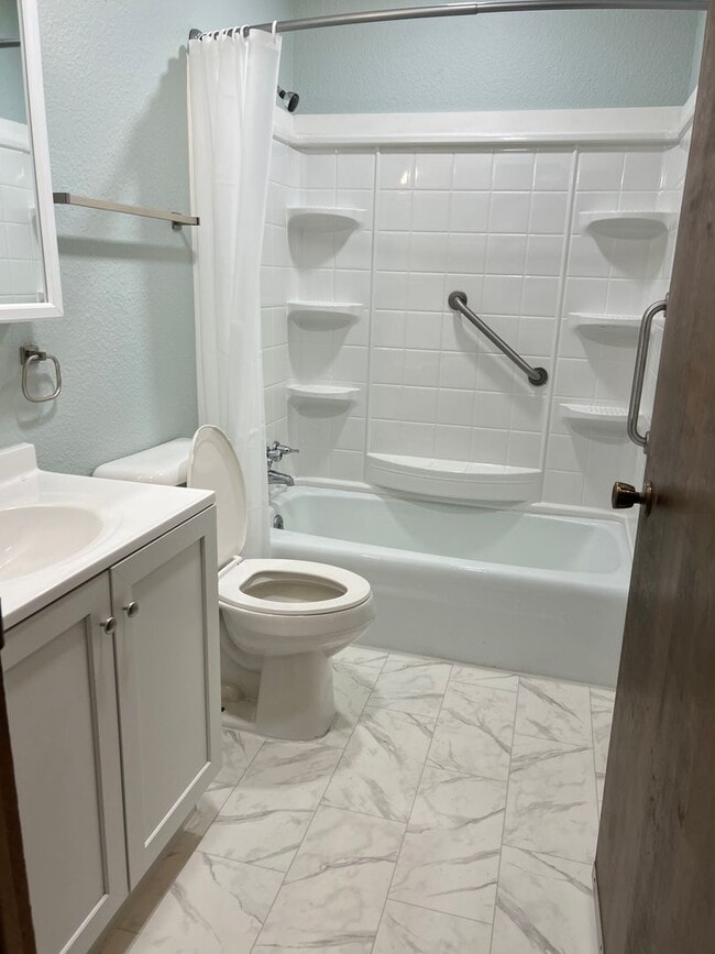 Photo - 3 Bedroom Apartment-Pulaski Iowa