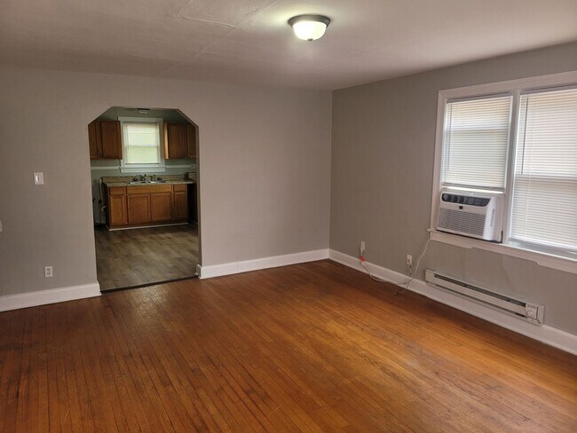 Photo - Forrest412 Unit #2