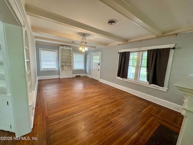 Photo - 2750 Downing St