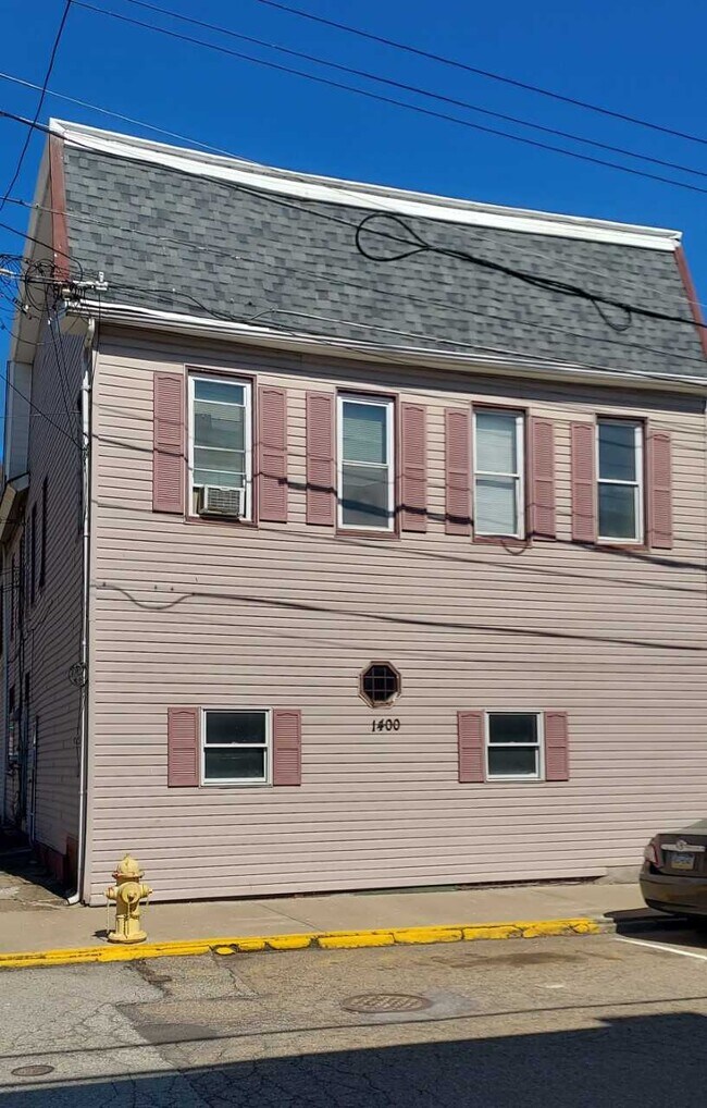Photo - 1400 Middle St Apartments Unit 1
