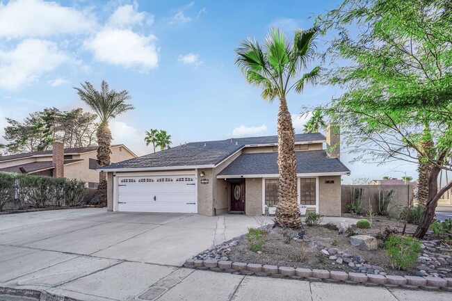 Photo - Beautiful 4 bed/ 3 bath POOL Home For Rent