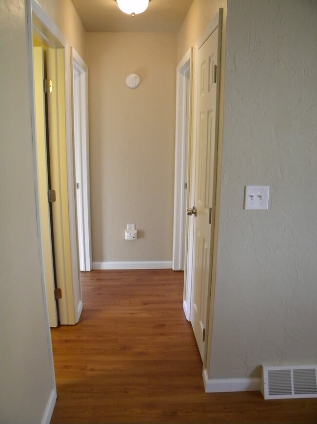 Photo - 301 S Maple Ave Unit 301 S Maple