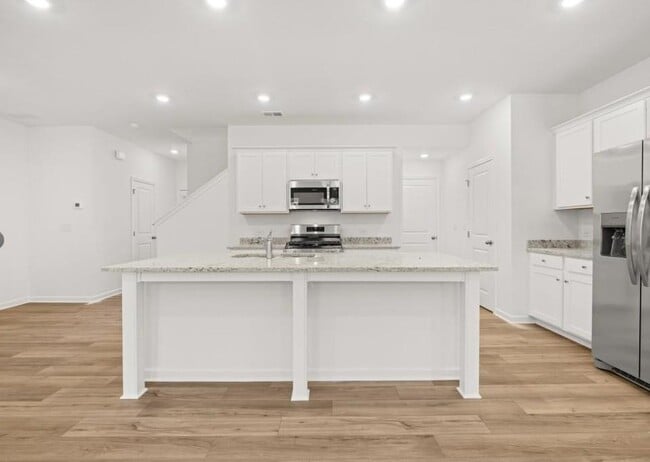 Photo - 102 Smithwood Dr