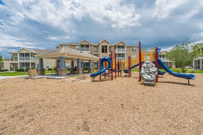 Photo - Nassau Bay Apartments