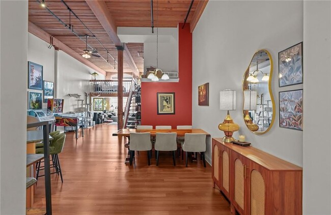 Photo - 1 Tupperware Dr