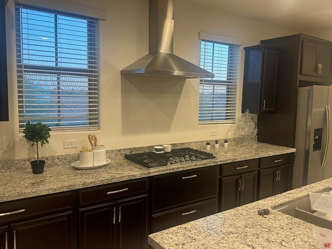 Photo - 627 W Flintlock Way