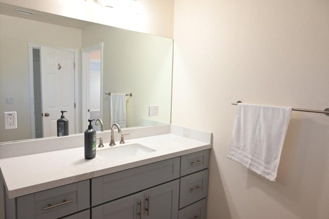 Photo - 20503 Madrona Ave