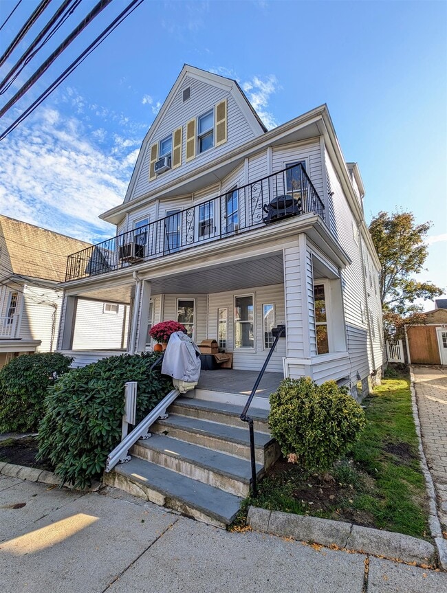 Building Photo - 12 Electric Ave Unit 1