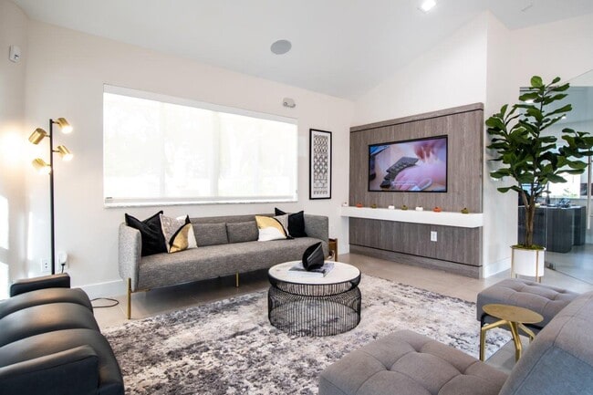 Photo - Legacy Palm Gardens