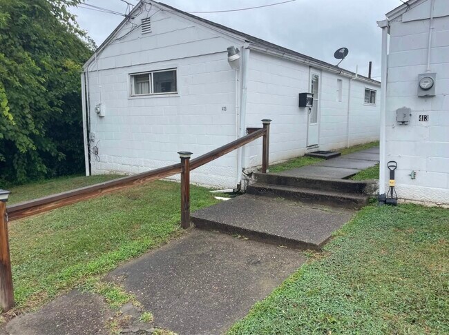 Photo - 411 W Main St