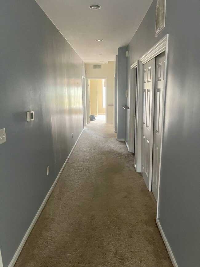 Main Floor Hallway - 1846 Harmon Dr Unit 1846