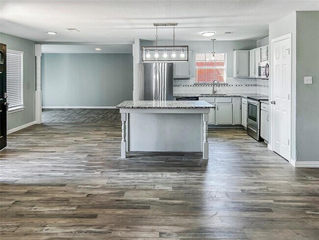 Photo - 3545 Almazan Dr