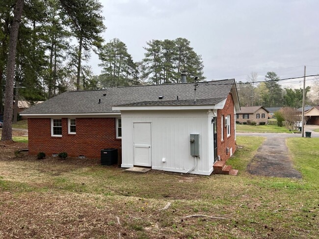 Photo - 3 Bedroom 1.5 Bathroom House for rent