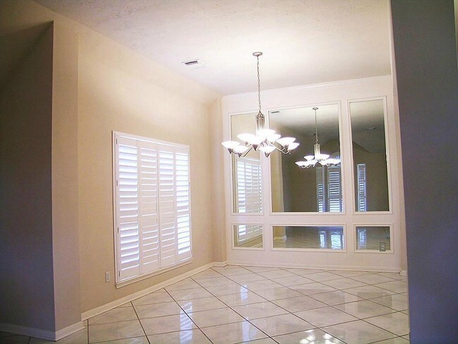 Photo - 10214 White Oak Trail Ln