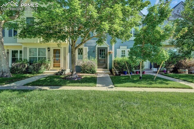 Charming 3BR Townhome in Colorado Springs - Charming 3BR Townhome in Colorado Springs